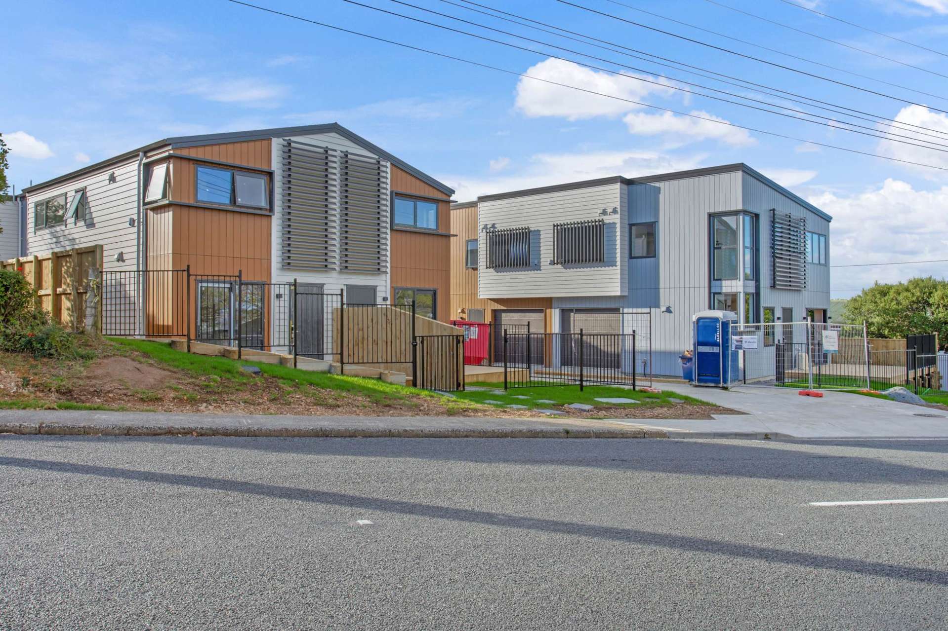 8/196 Royal Road Massey_0