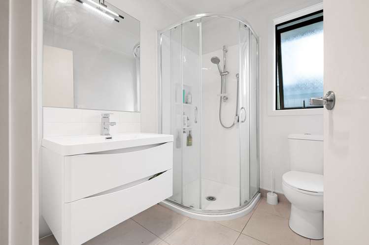 13 Haddonstone Avenue Rototuna North_16