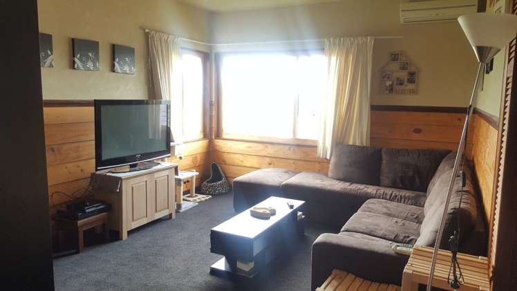 105 Riselaw Road Calton Hill_3