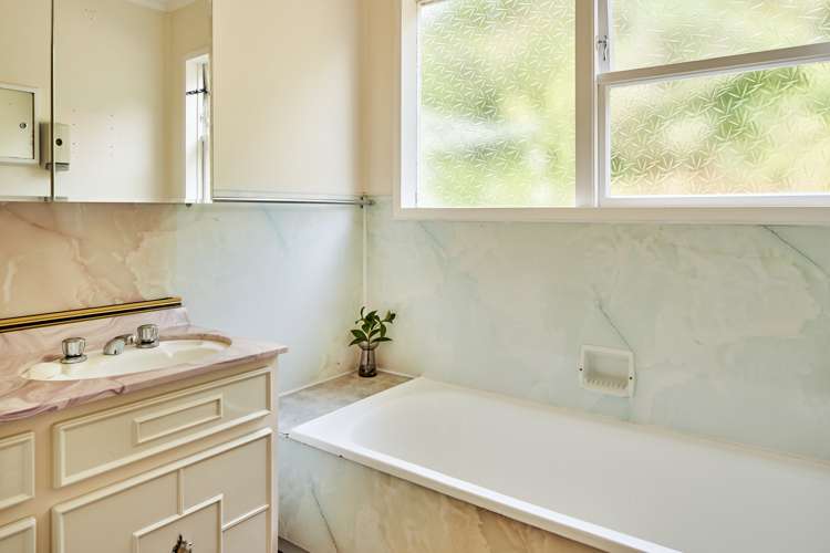 61 Churton Drive Churton Park_11