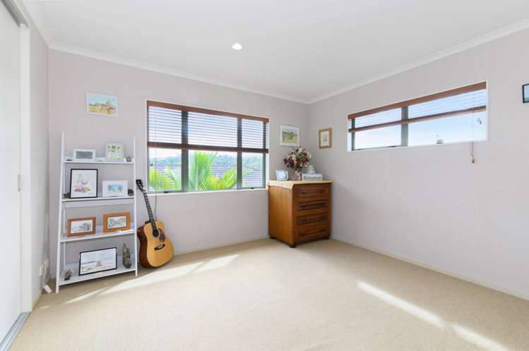 1 Mary Forgham Drive Greenhithe_10