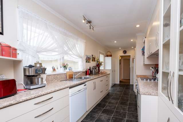 16 Montjoy Street Stratford_2