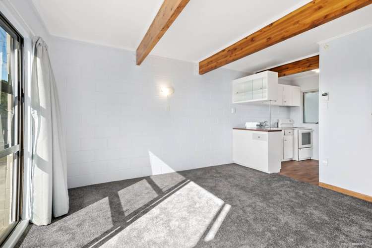 720 Te Atatu Road Te Atatu Peninsula_13