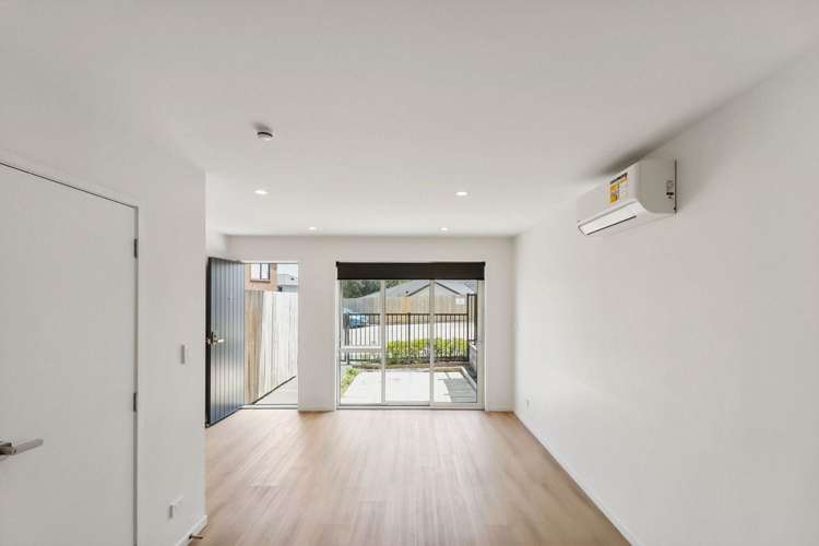 18 Timata Lane Favona_1