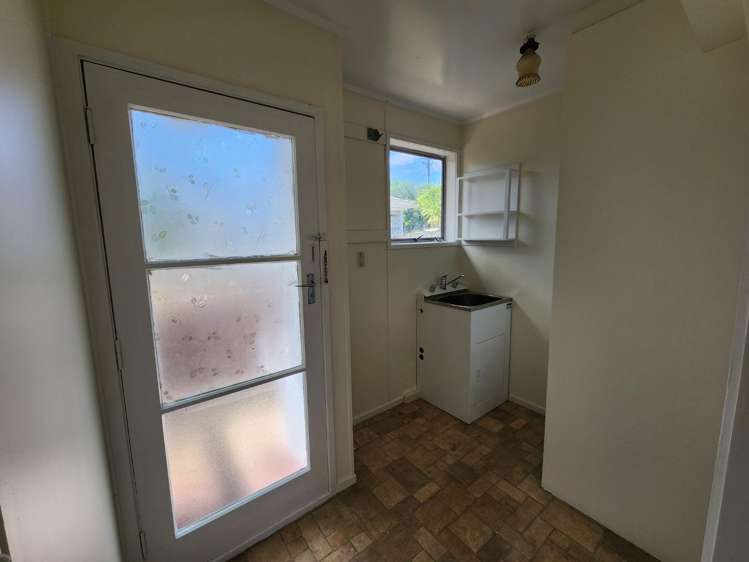 22 Parrs Cross Road 11401_10