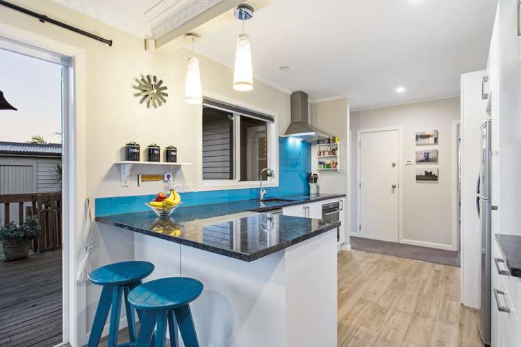 230b Te Atatu Road Te Atatu South_5