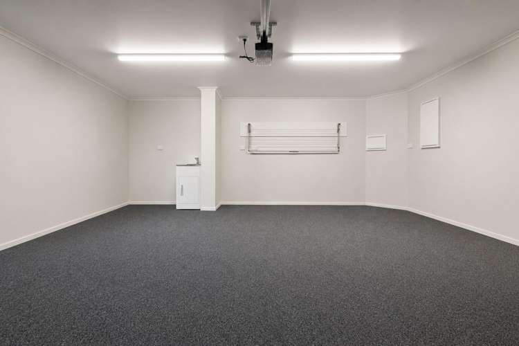 2 and 3/29 Palmerston Street Hamilton Central_12