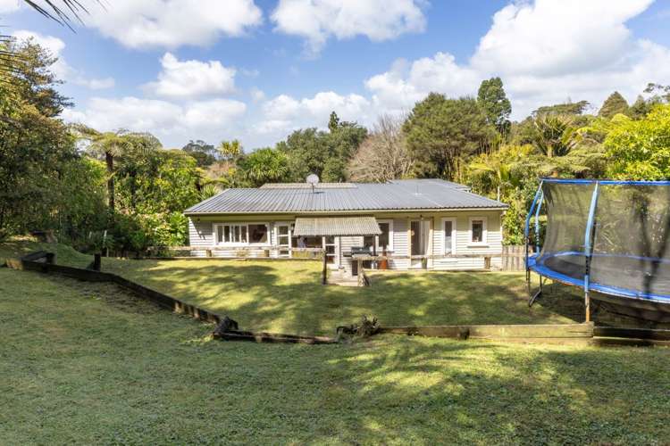 15 Laingholm Drive Laingholm_14