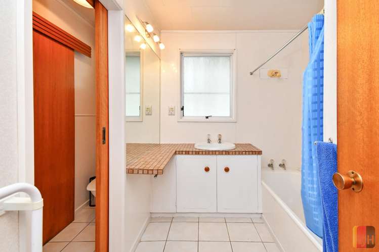 11 Sandrine Avenue Clover Park_6