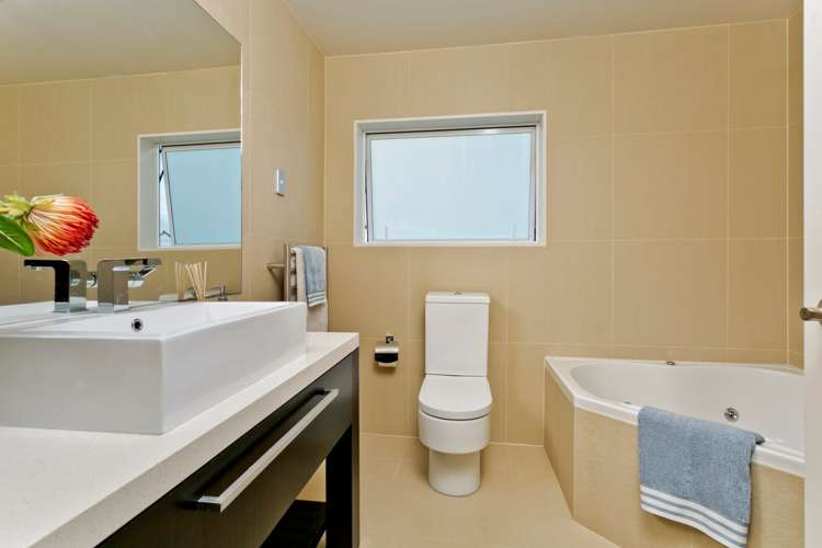 90 Oakway Drive Schnapper Rock_12