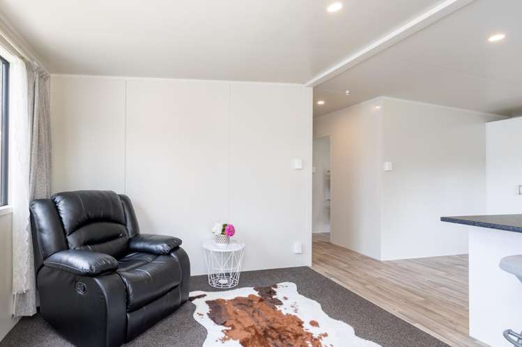 9a Edelweiss Grove Timberlea_7