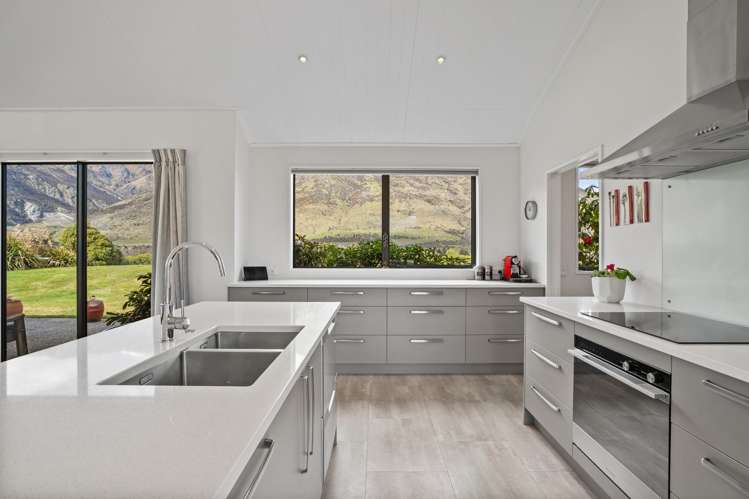 38 Judge and Jury Drive Lake Hayes_6