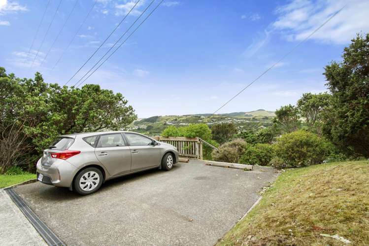 27 Hampton Hill Road Tawa_18