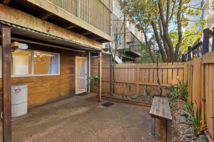 14A Captain Scott Road Glen Eden_12
