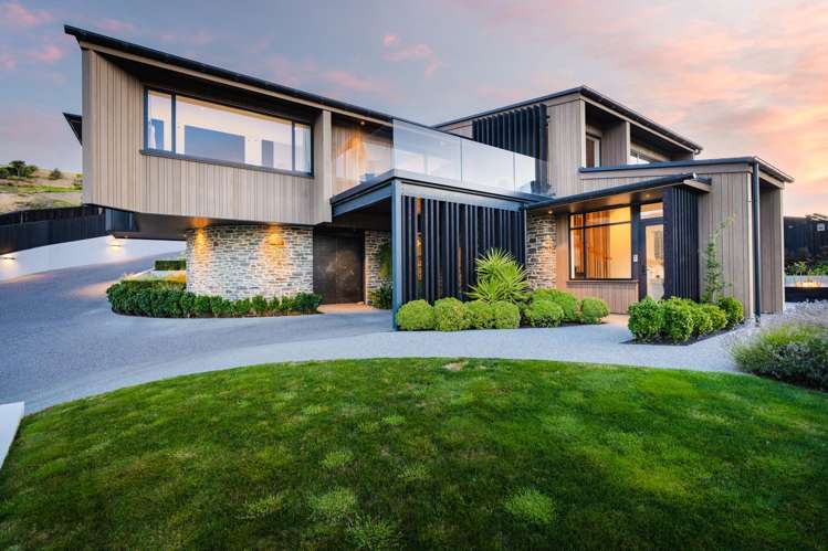 3 and 5 Jocelyn Way_0