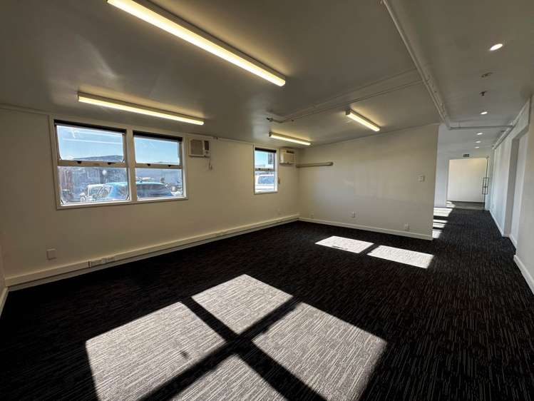 171 Pilkington Road Pt England_7