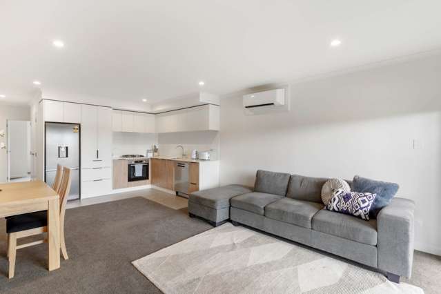 103/26 Shortfin Place Flat Bush_2