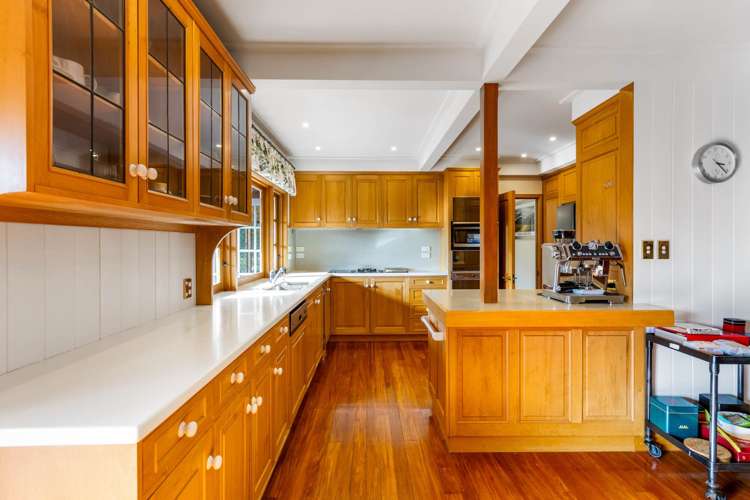 139 Long Drive St Heliers_29