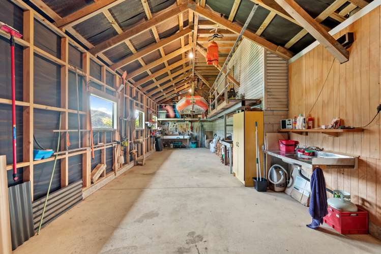 2389 Queen Charlotte Drive Anakiwa and Surrounds_14