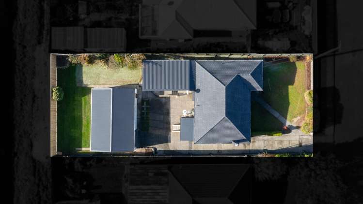16 Russell Road Wainuiomata_21