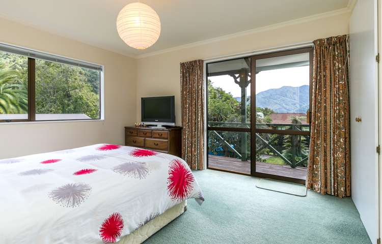 6 Brough Place Anakiwa and Surrounds_9