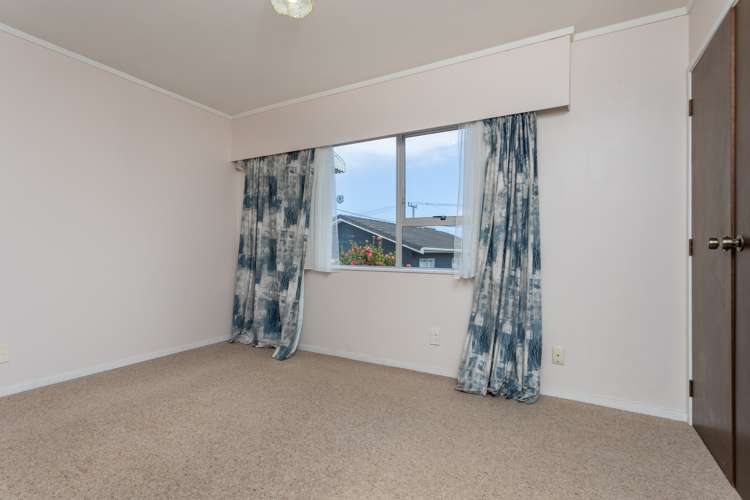 2/2b Matipo Road Te Atatu Peninsula_6