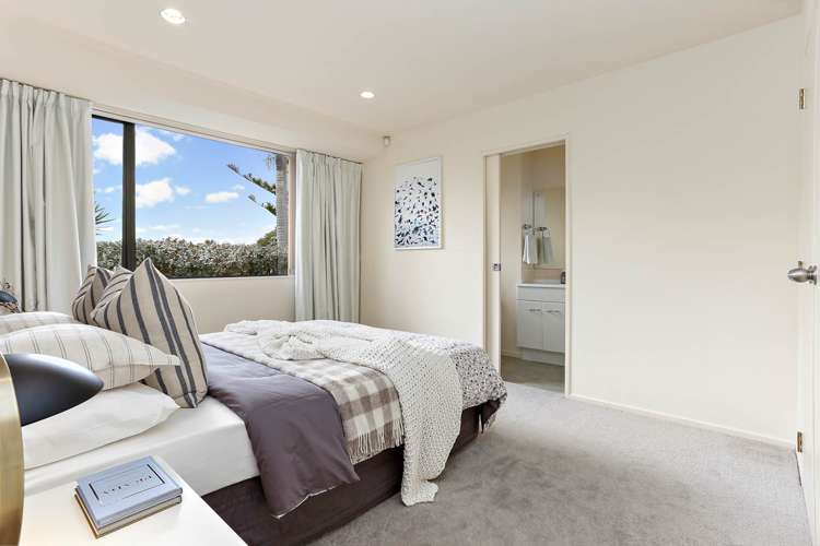 8 Copplestone Place New Lynn_9