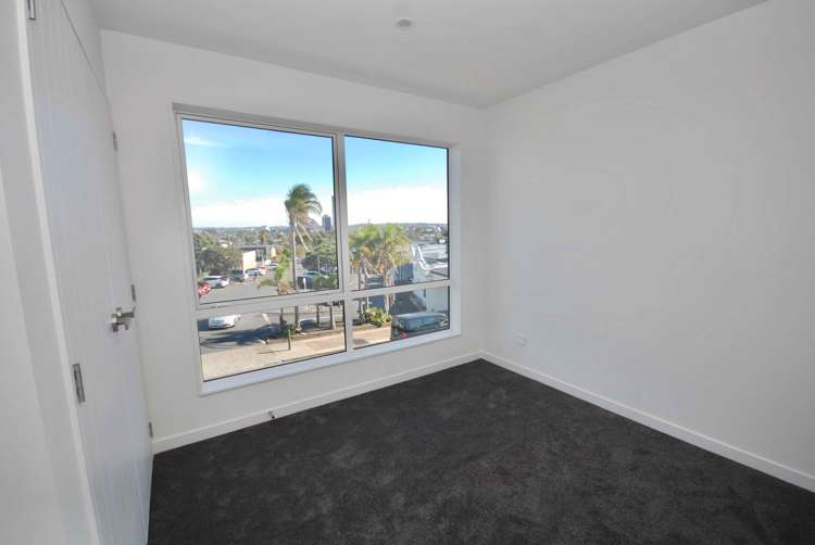 1/4 Jutland Road Hauraki_15