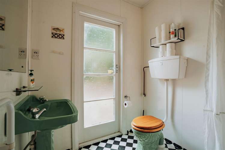 14 Moana Street Kaka Point_22