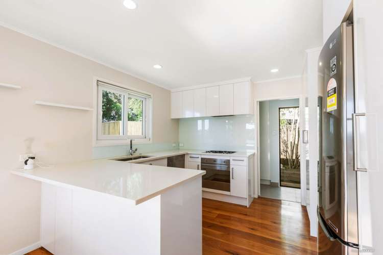 14 Theban Place Totara Vale_6