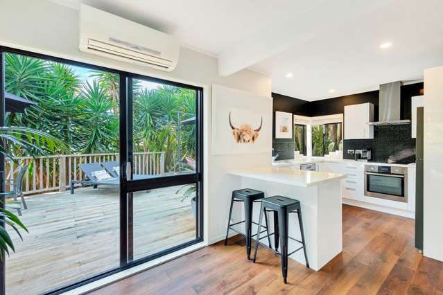 2/13 Philson Terrace Browns Bay_2