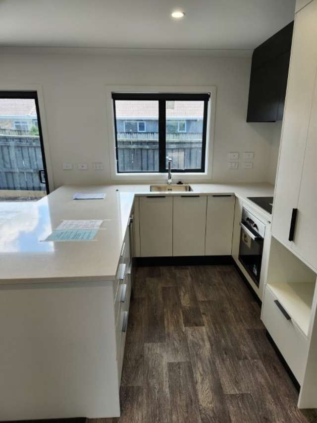 3/54 Whatawhata Road 1057_3