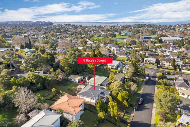 8 Ragley Street Titirangi_17