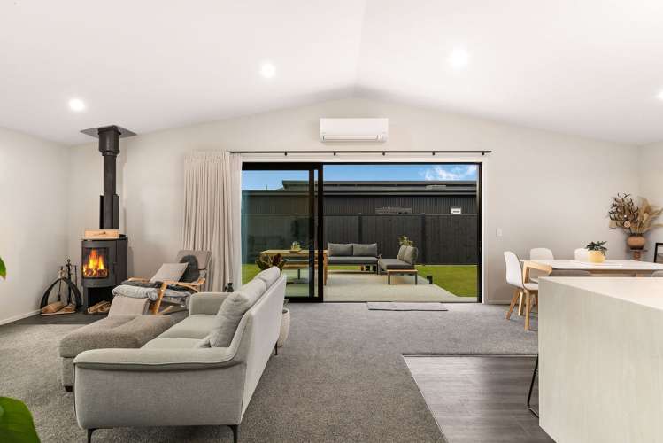 75 Magnum Drive Cromwell_6