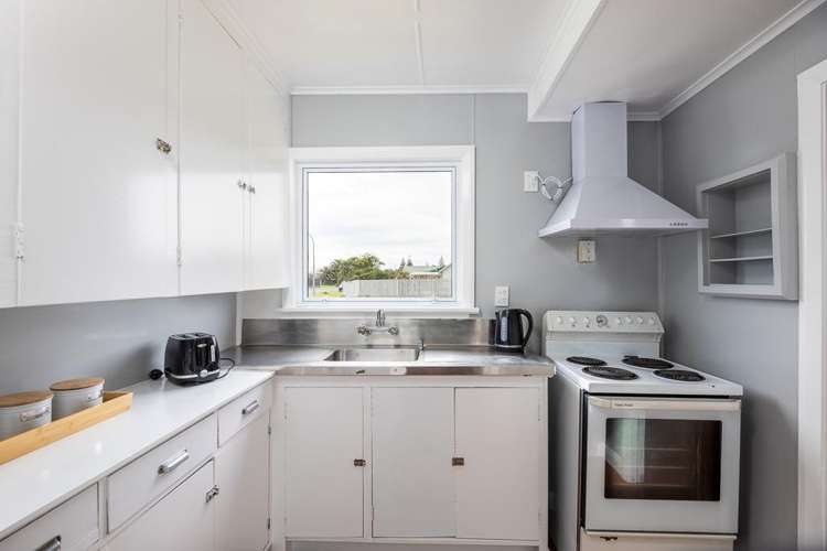 83 Hume Street Waitara_8