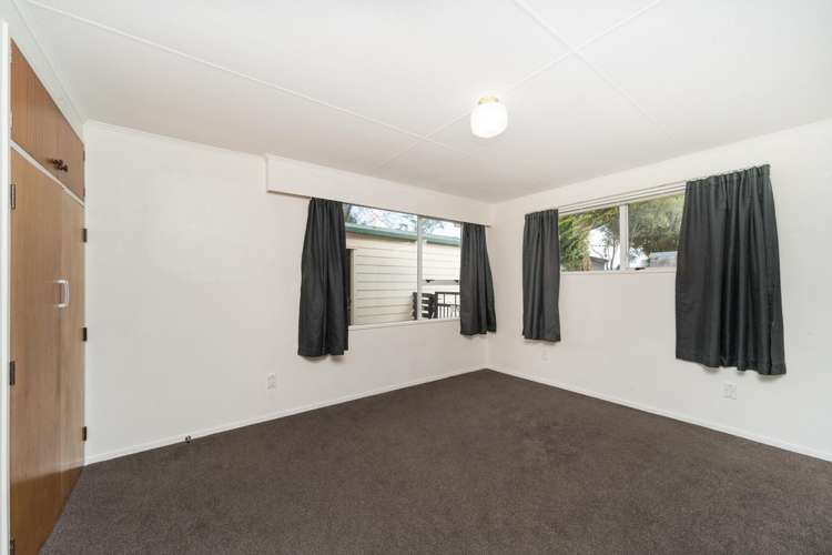 38 Somerset Crescent Highbury_12
