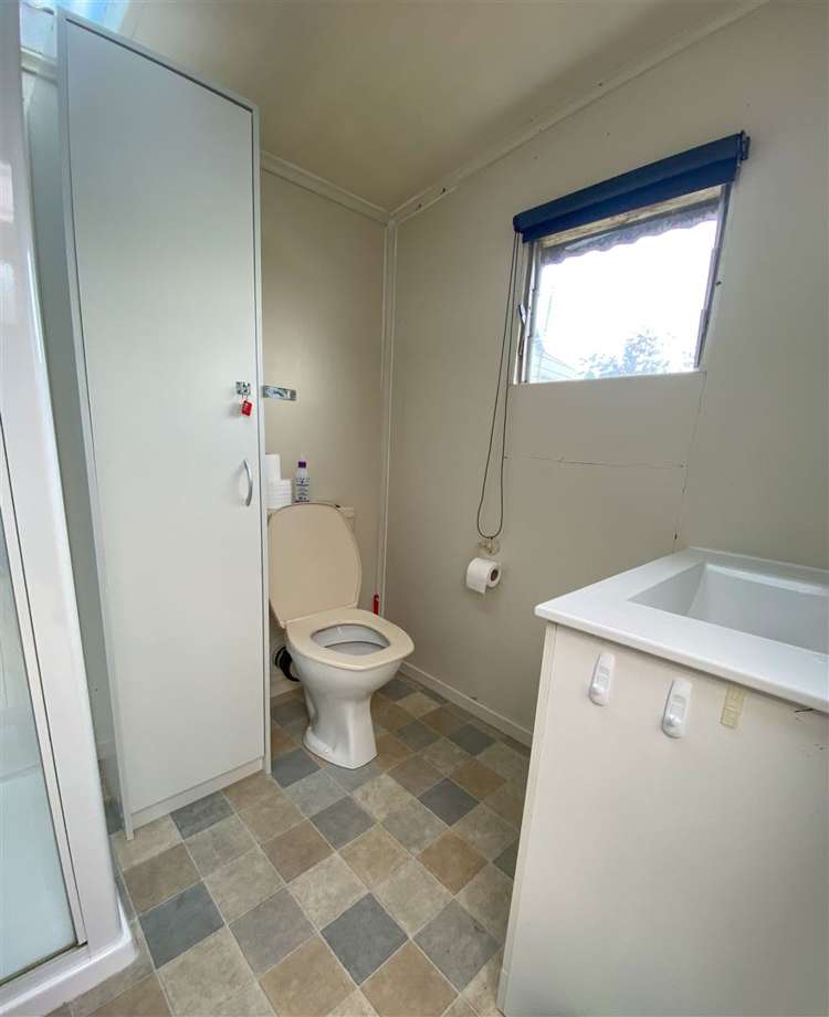 38 Esplanade Kaka Point_17