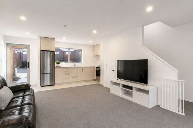 2/5 Matata Place_1