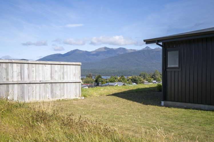 31 Burnby Drive Te Anau_1
