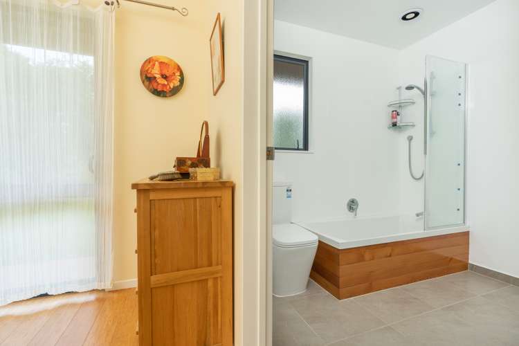 85 Abbey Caves Road Abbey Caves_19