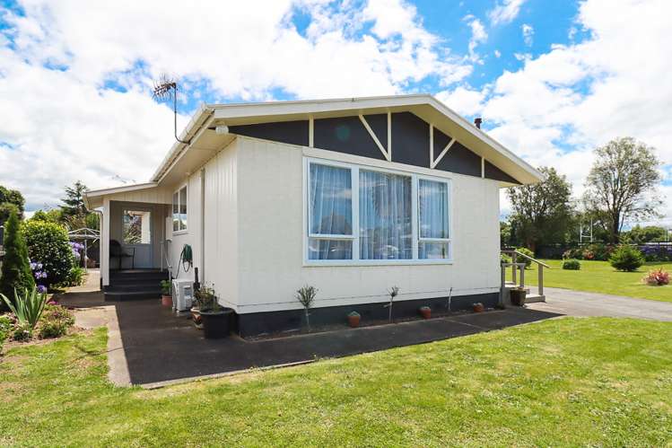 69 Guy Street Dannevirke_16