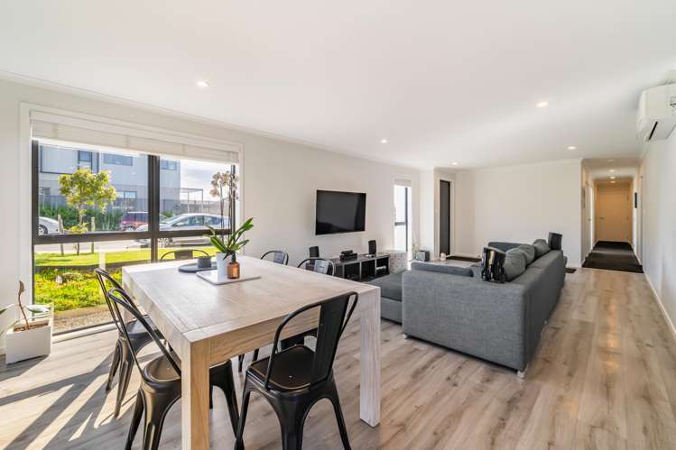 1 Taraiti Crescent Porirua_11