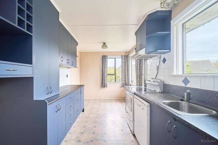 66 Old North Road Marchwiel_1