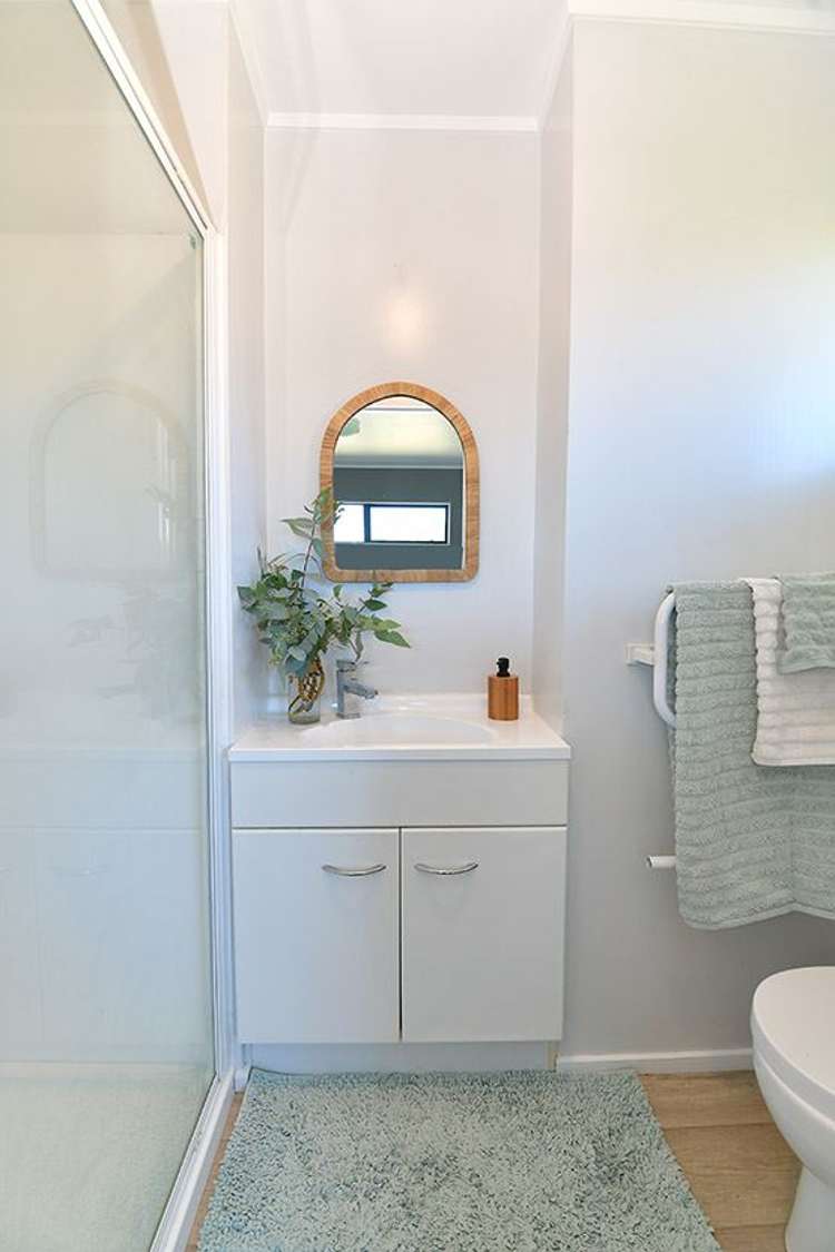 5 Ellenbury Place Stanmore Bay_14