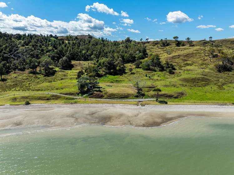 140 Beatson Road Whakapirau_31
