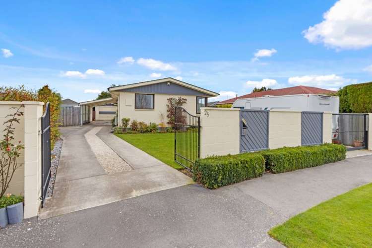 25 Charnwood Crescent_0