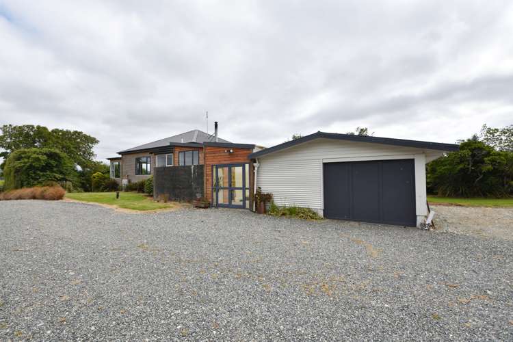 83 Papatotara Road Tuatapere_13