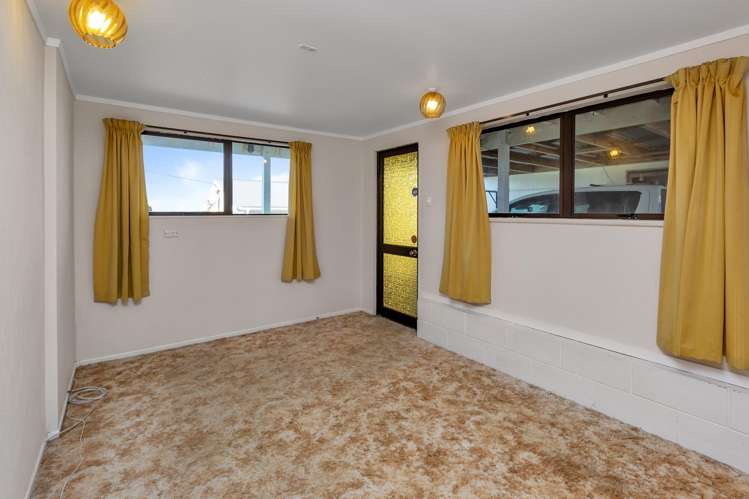 2 McKenzie Avenue Onerahi_17