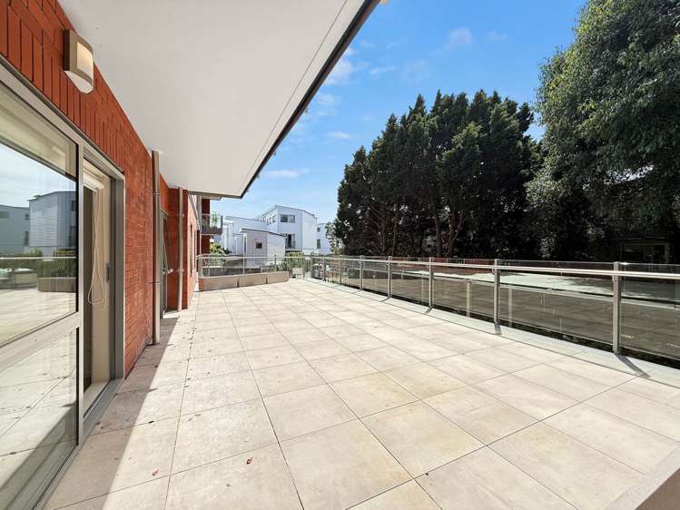 116/4 Wagener Place Mt Albert_11