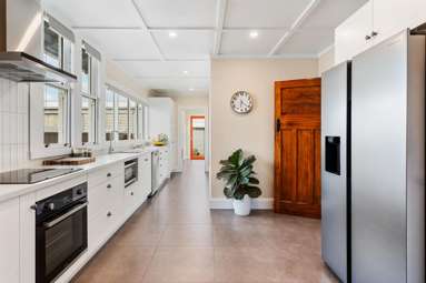 700 Queen Street West_1